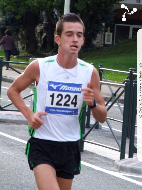 Les 10 km d'Annecy, édition 2011 - le dim. 25 septembre 2011, avec des nouveautés : nouvel horaire de départ, nouveau point de départ, nouveau parcours... – « Les 10 km d'Annecy, édition 2011 » – Course de 10 km courue sur un nouveau tracé entre ville et lac, à cheval entre Annecy et Annecy-le-Vieux, au départ et à l'arrivée du stade du Coteau. – mots associés : athlétisme