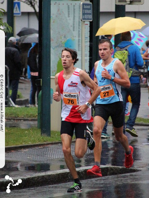 Les 10 km d'Annecy, édition 2016 - le dim. 18 septembre 2016, Annecy, Haute-Savoie. — « Les 10 km d'Annecy, édition 2016 » — Course de 10 km courue sur un tracé roulant entre ville et lac. — mots associés : 10 km, athlétisme, course à pied, lac d'annecy