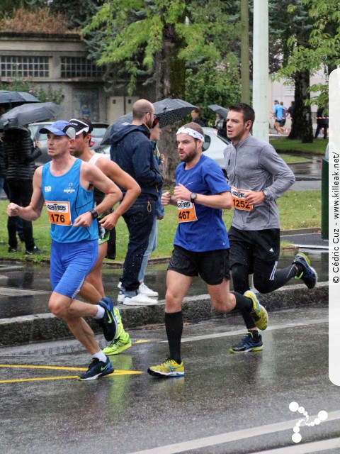 Les 10 km d'Annecy, édition 2016 - le dim. 18 septembre 2016, Annecy, Haute-Savoie. – « Les 10 km d'Annecy, édition 2016 » – Course de 10 km courue sur un tracé roulant entre ville et lac. – mots associés : 10 km, athlétisme, course à pied, lac d'annecy