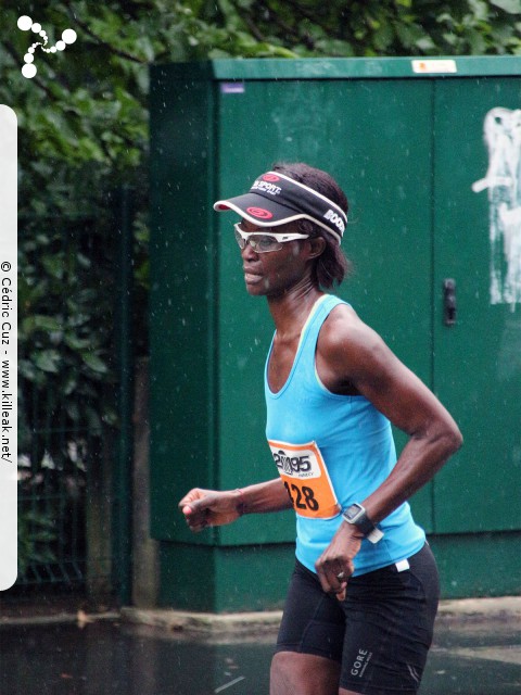 Les 10 km d'Annecy, édition 2016 - le dim. 18 septembre 2016, Annecy, Haute-Savoie. – « Les 10 km d'Annecy, édition 2016 » – Course de 10 km courue sur un tracé roulant entre ville et lac. – mots associés : 10 km, athlétisme, course à pied, lac d'annecy