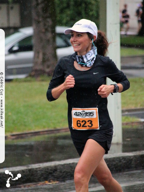 Les 10 km d'Annecy, édition 2016 - le dim. 18 septembre 2016, Annecy, Haute-Savoie. – Grand prix du sourire ;-) – « Les 10 km d'Annecy, édition 2016 » – Course de 10 km courue sur un tracé roulant entre ville et lac. – mots associés : 10 km, athlétisme, course à pied, lac d'annecy