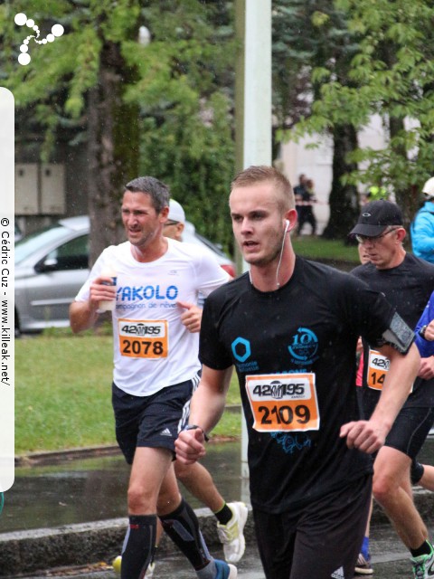 Les 10 km d'Annecy, édition 2016 - le dim. 18 septembre 2016, Annecy, Haute-Savoie. – « Les 10 km d'Annecy, édition 2016 » – Course de 10 km courue sur un tracé roulant entre ville et lac. – mots associés : 10 km, athlétisme, course à pied, lac d'annecy