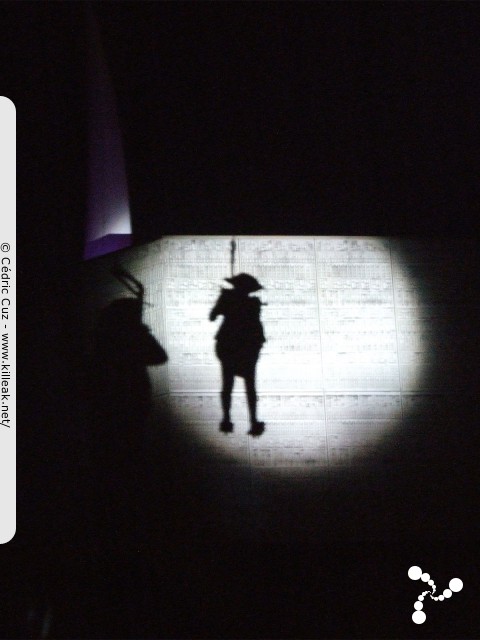 Bonlieu, les 30 Ans - le sam. 15 octobre 2011 à partir de 19h00 dans les jardins du Centre Culturel Bonlieu, Annecy. – « Bonlieu, les 30 Ans » – Spectacle aérien et installation de lumière pour cette soirée des 30 ans du bâtiment devenu le cœur de la ville d'Annecy. –