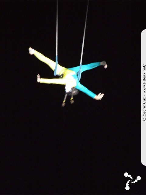 Bonlieu, les 30 Ans - le sam. 15 octobre 2011 à partir de 19h00 dans les jardins du Centre Culturel Bonlieu, Annecy. – « Bonlieu, les 30 Ans » – Spectacle aérien et installation de lumière pour cette soirée des 30 ans du bâtiment devenu le cœur de la ville d'Annecy. –
