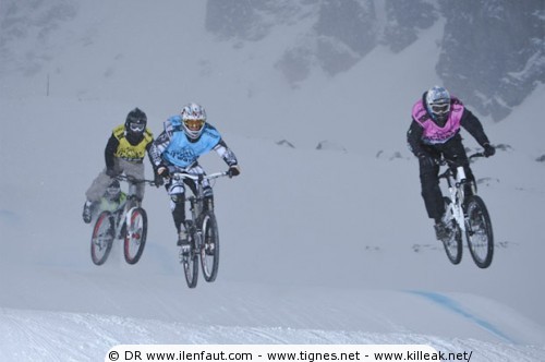 « Tignes Aiwaves 2009 : 4X VTT » – mots associés : 4x, airwaves, tignes, vtt