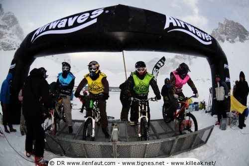 « Tignes Aiwaves 2009 : 4X VTT » – mots associés : 4x, airwaves, tignes, vtt