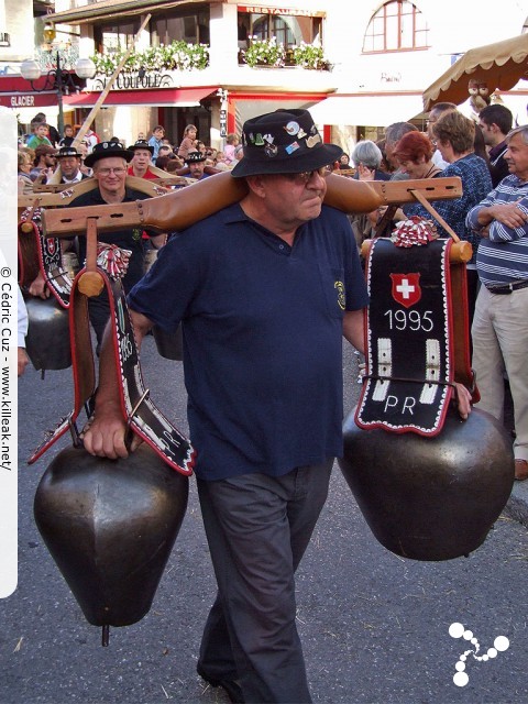 le Retour des Alpages, édition 2010 - le sam. 09 octobre 2010, dans la vieille ville à Annecy. – « le Retour des Alpages, édition 2010 » – mots associés : alpage, descente des alpages, fête