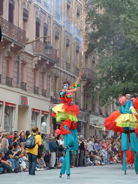 Le Monde des Villes, les Villes du Monde - Défilé de la Biennale de la Danse de Lyon, édition 2006 - le dim. 17 septembre 2006, à Lyon, entre les places des Terreaux et Bellecour, via la Rue de la Rép – « Le Monde des Villes, les Villes du Monde - Défilé de la Biennale de la Danse de Lyon, édition 2006 » –