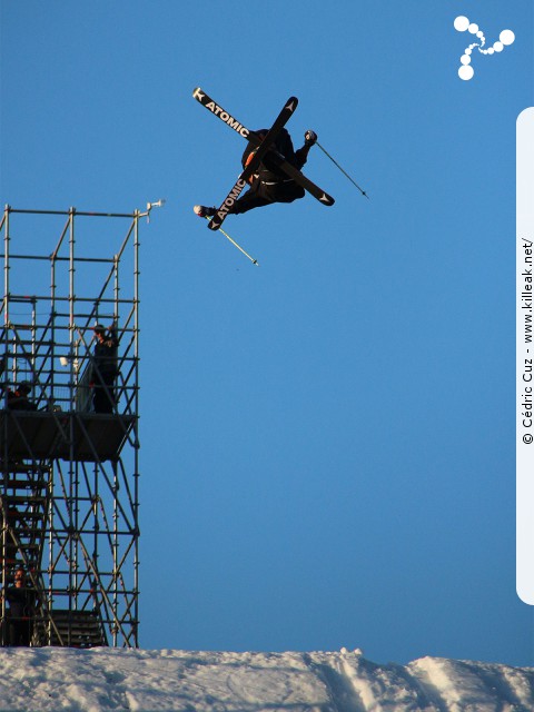 Sosh Big Air 2016 Annecy - le ven. 30 septembre et sam. 01 octobre 2016, Annecy, Haute-Savoie. — « Sosh Big Air 2016 Annecy » — Compétition internationale de ski freestyle sur un big air urbain. — mots associés : big air, freestyle, ski