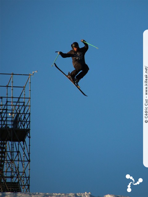 Sosh Big Air 2016 Annecy - le ven. 30 septembre et sam. 01 octobre 2016, Annecy, Haute-Savoie. — « Sosh Big Air 2016 Annecy » — Compétition internationale de ski freestyle sur un big air urbain. — mots associés : big air, freestyle, ski