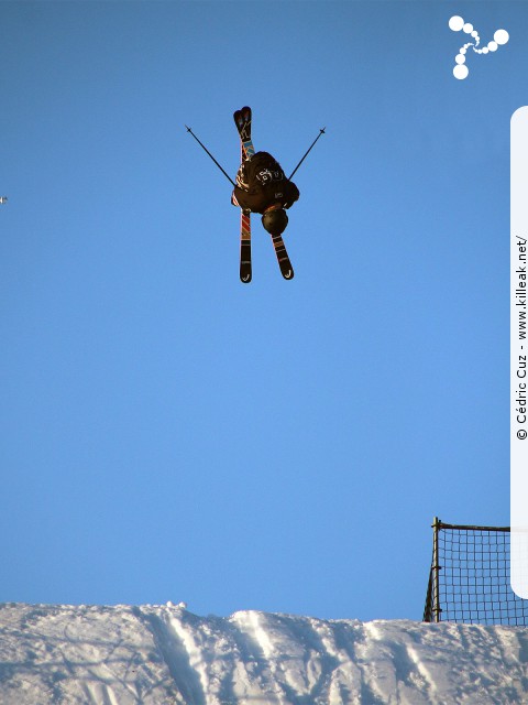 Sosh Big Air 2016 Annecy - le ven. 30 septembre et sam. 01 octobre 2016, Annecy, Haute-Savoie. — « Sosh Big Air 2016 Annecy » — Compétition internationale de ski freestyle sur un big air urbain. — mots associés : big air, freestyle, ski