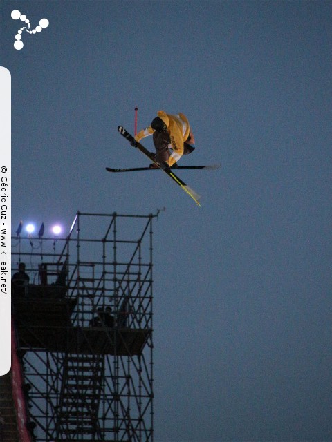 Sosh Big Air 2016 Annecy - le ven. 30 septembre et sam. 01 octobre 2016, Annecy, Haute-Savoie. — « Sosh Big Air 2016 Annecy » — Compétition internationale de ski freestyle sur un big air urbain. — mots associés : big air, freestyle, ski