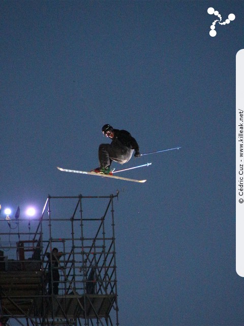 Sosh Big Air 2016 Annecy - le ven. 30 septembre et sam. 01 octobre 2016, Annecy, Haute-Savoie. — « Sosh Big Air 2016 Annecy » — Compétition internationale de ski freestyle sur un big air urbain. — mots associés : big air, freestyle, ski