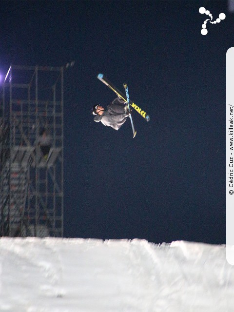Sosh Big Air 2016 Annecy - le ven. 30 septembre et sam. 01 octobre 2016, Annecy, Haute-Savoie. — « Sosh Big Air 2016 Annecy » — Compétition internationale de ski freestyle sur un big air urbain. — mots associés : big air, freestyle, ski