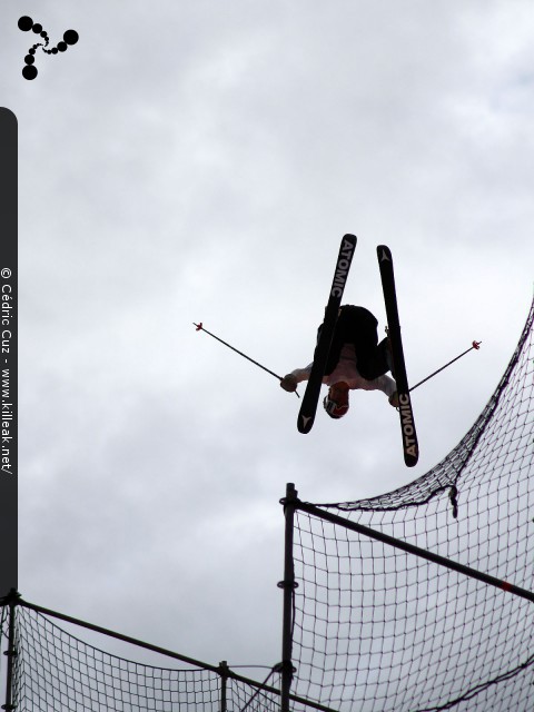 Sosh Big Air 2016 Annecy - le ven. 30 septembre et sam. 01 octobre 2016, Annecy, Haute-Savoie. — « Sosh Big Air 2016 Annecy » — Compétition internationale de ski freestyle sur un big air urbain. — mots associés : big air, freestyle, ski