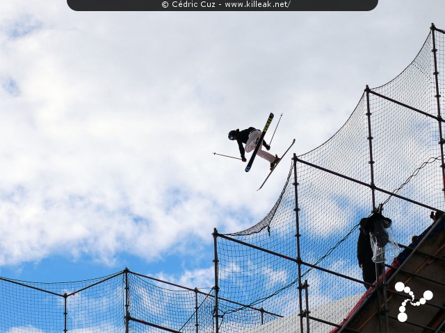 Sosh Big Air 2016 Annecy - le ven. 30 septembre et sam. 01 octobre 2016, Annecy, Haute-Savoie. – « Sosh Big Air 2016 Annecy » – Compétition internationale de ski freestyle sur un big air urbain. – mots associés : big air, freestyle, ski