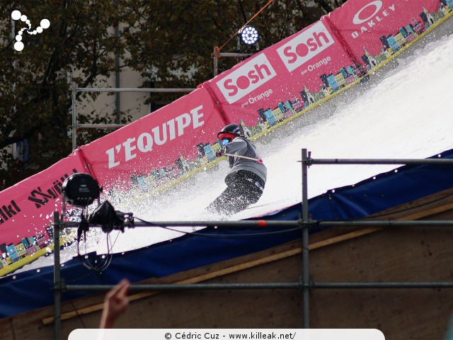 Sosh Big Air 2016 Annecy - le ven. 30 septembre et sam. 01 octobre 2016, Annecy, Haute-Savoie. – « Sosh Big Air 2016 Annecy » – Compétition internationale de ski freestyle sur un big air urbain. – mots associés : big air, freestyle, ski