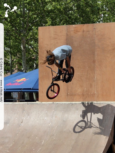 BMX Street Station 2013 - les sam. 04 et dim. 05 mai 2013, place Béraudier, parvis de la Gare Part-Dieu, Lyon. – « BMX Street Station 2013 » – Compétition internationale de BMX - première manche de la BMX FR Cup. – mots associés : bmx