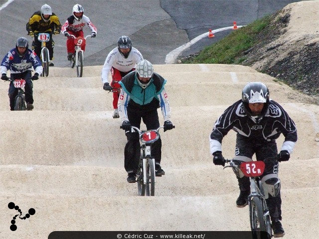 Coupe des Lacs 2009 de BMX, manche de Cran-Gevrier - le dim. 08.11.2009. 5e et avant-dernière manche de cette compétition franco-suisse de BMX. – « Coupe des Lacs 2009 de BMX, manche de Cran-Gevrier » – 5e manche de la Coupe des Lacs sur la piste de bicross de Cran-Gevrier. – mots associés : bmx, coupe des lacs