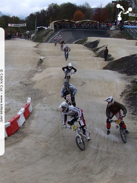 Coupe des Lacs 2009 de BMX, manche de Cran-Gevrier - le dim. 08.11.2009. 5e et avant-dernière manche de cette compétition franco-suisse de BMX. – « Coupe des Lacs 2009 de BMX, manche de Cran-Gevrier » – 5e manche de la Coupe des Lacs sur la piste de bicross de Cran-Gevrier. – mots associés : bmx, coupe des lacs