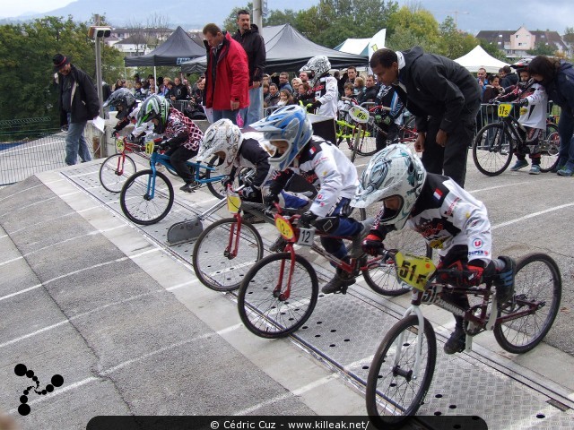 Coupe des Lacs 2012 de BMX, manche de Cran-Gevrier - le dim. 14 octobre 2012, 3e manche de la Coupe des Lacs, compétition franco-suisse de BMX Race. – « Coupe des Lacs 2012 de BMX, 3e manche à Cran-Gevrier » – 3e manche de la Coupe des Lacs 2012 sur la piste de bicross de Cran-Gevrier. – mots associés : bmx, coupe des lacs