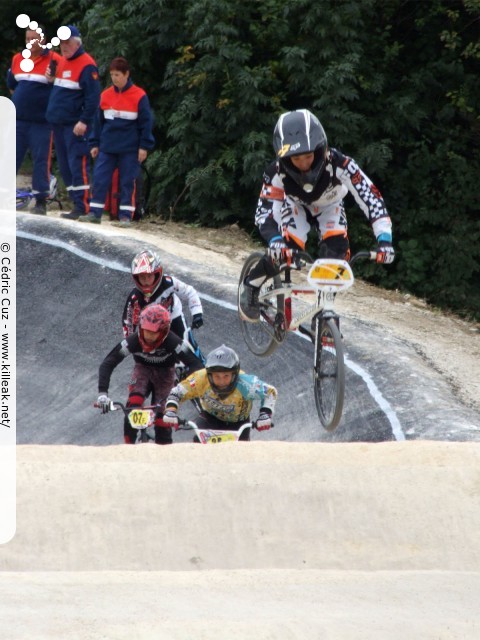 Coupe des Lacs 2012 de BMX, manche de Cran-Gevrier - le dim. 14 octobre 2012, 3e manche de la Coupe des Lacs, compétition franco-suisse de BMX Race. – « Coupe des Lacs 2012 de BMX, 3e manche à Cran-Gevrier » – 3e manche de la Coupe des Lacs 2012 sur la piste de bicross de Cran-Gevrier. – mots associés : bmx, coupe des lacs