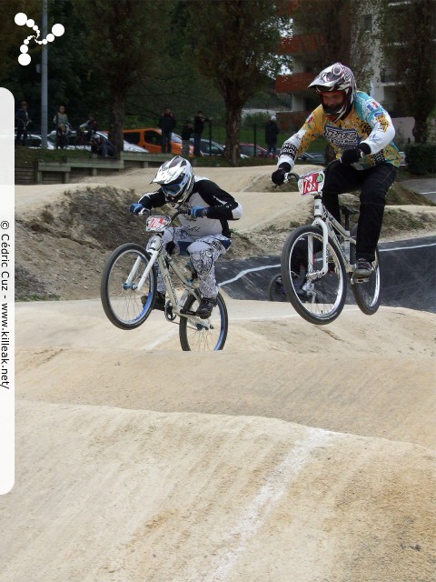 Coupe des Lacs 2012 de BMX, manche de Cran-Gevrier - le dim. 14 octobre 2012, 3e manche de la Coupe des Lacs, compétition franco-suisse de BMX Race. – « Coupe des Lacs 2012 de BMX, 3e manche à Cran-Gevrier » – 3e manche de la Coupe des Lacs 2012 sur la piste de bicross de Cran-Gevrier. – mots associés : bmx, coupe des lacs