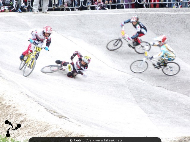 Coupe des Lacs 2012 de BMX, manche de Cran-Gevrier - le dim. 14 octobre 2012, 3e manche de la Coupe des Lacs, compétition franco-suisse de BMX Race. – « Coupe des Lacs 2012 de BMX, 3e manche à Cran-Gevrier » – 3e manche de la Coupe des Lacs 2012 sur la piste de bicross de Cran-Gevrier. – mots associés : bmx, coupe des lacs