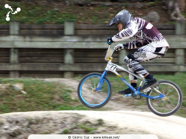 Coupe des Lacs 2012 de BMX, manche de Cran-Gevrier - le dim. 14 octobre 2012, 3e manche de la Coupe des Lacs, compétition franco-suisse de BMX Race. – « Coupe des Lacs 2012 de BMX, 3e manche à Cran-Gevrier » – 3e manche de la Coupe des Lacs 2012 sur la piste de bicross de Cran-Gevrier. – mots associés : bmx, coupe des lacs