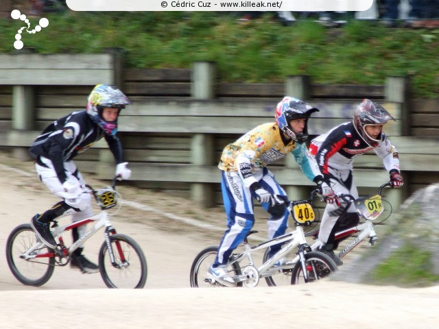 Coupe des Lacs 2012 de BMX, manche de Cran-Gevrier - le dim. 14 octobre 2012, 3e manche de la Coupe des Lacs, compétition franco-suisse de BMX Race. – « Coupe des Lacs 2012 de BMX, 3e manche à Cran-Gevrier » – 3e manche de la Coupe des Lacs 2012 sur la piste de bicross de Cran-Gevrier. – mots associés : bmx, coupe des lacs
