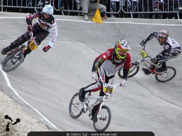 Coupe des Lacs 2012 de BMX, manche de Cran-Gevrier - le dim. 14 octobre 2012, 3e manche de la Coupe des Lacs, compétition franco-suisse de BMX Race. – « Coupe des Lacs 2012 de BMX, 3e manche à Cran-Gevrier » – 3e manche de la Coupe des Lacs 2012 sur la piste de bicross de Cran-Gevrier. – mots associés : bmx, coupe des lacs