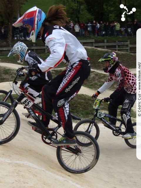 Coupe des Lacs 2012 de BMX, manche de Cran-Gevrier - le dim. 14 octobre 2012, 3e manche de la Coupe des Lacs, compétition franco-suisse de BMX Race. – « Coupe des Lacs 2012 de BMX, 3e manche à Cran-Gevrier » – 3e manche de la Coupe des Lacs 2012 sur la piste de bicross de Cran-Gevrier. – mots associés : bmx, coupe des lacs