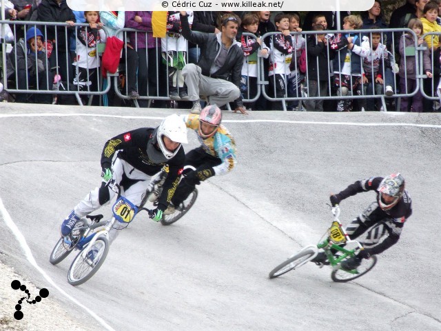 Coupe des Lacs 2012 de BMX, manche de Cran-Gevrier - le dim. 14 octobre 2012, 3e manche de la Coupe des Lacs, compétition franco-suisse de BMX Race. – « Coupe des Lacs 2012 de BMX, 3e manche à Cran-Gevrier » – 3e manche de la Coupe des Lacs 2012 sur la piste de bicross de Cran-Gevrier. – mots associés : bmx, coupe des lacs