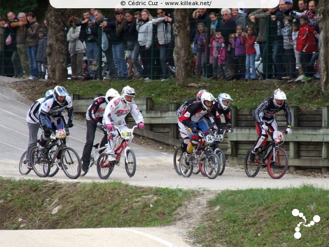 Coupe des Lacs 2012 de BMX, manche de Cran-Gevrier - le dim. 14 octobre 2012, 3e manche de la Coupe des Lacs, compétition franco-suisse de BMX Race. – « Coupe des Lacs 2012 de BMX, 3e manche à Cran-Gevrier » – 3e manche de la Coupe des Lacs 2012 sur la piste de bicross de Cran-Gevrier. – mots associés : bmx, coupe des lacs