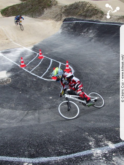Coupe des Lacs 2012 de BMX, manche de Cran-Gevrier - le dim. 14 octobre 2012, 3e manche de la Coupe des Lacs, compétition franco-suisse de BMX Race. – « Coupe des Lacs 2012 de BMX, 3e manche à Cran-Gevrier » – 3e manche de la Coupe des Lacs 2012 sur la piste de bicross de Cran-Gevrier. – mots associés : bmx, coupe des lacs