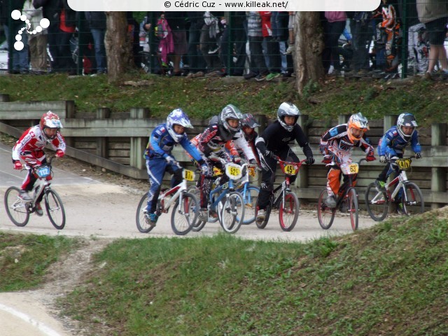 Coupe des Lacs 2012 de BMX, manche de Cran-Gevrier - le dim. 14 octobre 2012, 3e manche de la Coupe des Lacs, compétition franco-suisse de BMX Race. – « Coupe des Lacs 2012 de BMX, 3e manche à Cran-Gevrier » – 3e manche de la Coupe des Lacs 2012 sur la piste de bicross de Cran-Gevrier. – mots associés : bmx, coupe des lacs