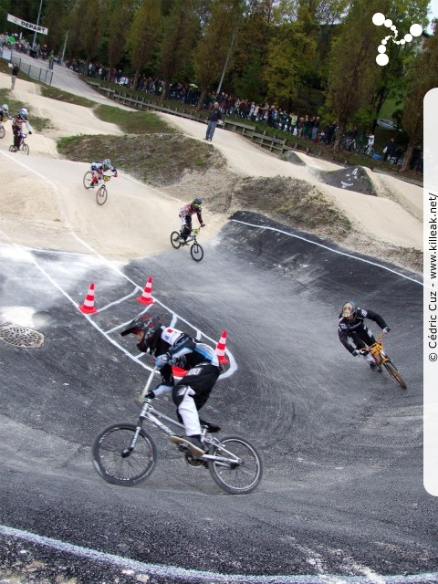 Coupe des Lacs 2012 de BMX, manche de Cran-Gevrier - le dim. 14 octobre 2012, 3e manche de la Coupe des Lacs, compétition franco-suisse de BMX Race. – « Coupe des Lacs 2012 de BMX, 3e manche à Cran-Gevrier » – 3e manche de la Coupe des Lacs 2012 sur la piste de bicross de Cran-Gevrier. – mots associés : bmx, coupe des lacs