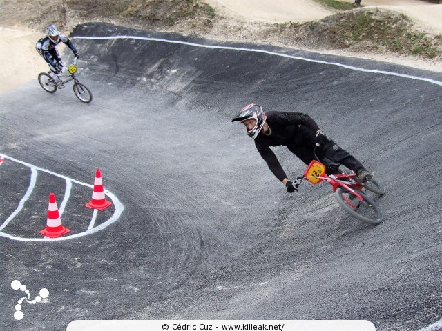 Coupe des Lacs 2012 de BMX, manche de Cran-Gevrier - le dim. 14 octobre 2012, 3e manche de la Coupe des Lacs, compétition franco-suisse de BMX Race. – « Coupe des Lacs 2012 de BMX, 3e manche à Cran-Gevrier » – 3e manche de la Coupe des Lacs 2012 sur la piste de bicross de Cran-Gevrier. – mots associés : bmx, coupe des lacs