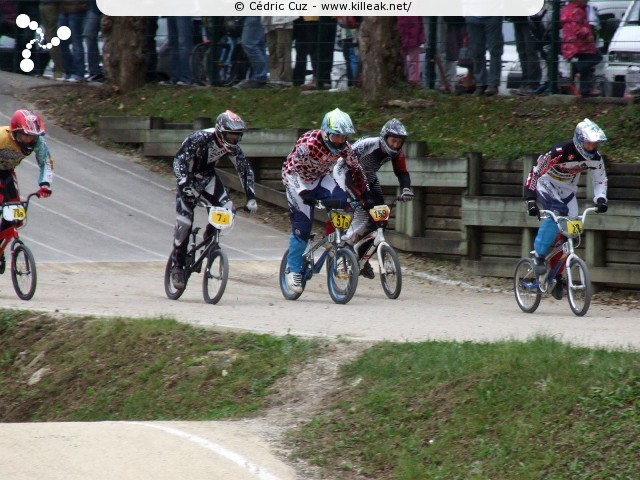 Coupe des Lacs 2012 de BMX, manche de Cran-Gevrier - le dim. 14 octobre 2012, 3e manche de la Coupe des Lacs, compétition franco-suisse de BMX Race. – « Coupe des Lacs 2012 de BMX, 3e manche à Cran-Gevrier » – 3e manche de la Coupe des Lacs 2012 sur la piste de bicross de Cran-Gevrier. – mots associés : bmx, coupe des lacs