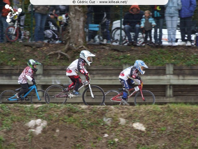 Coupe des Lacs 2012 de BMX, manche de Cran-Gevrier - le dim. 14 octobre 2012, 3e manche de la Coupe des Lacs, compétition franco-suisse de BMX Race. – « Coupe des Lacs 2012 de BMX, 3e manche à Cran-Gevrier » – 3e manche de la Coupe des Lacs 2012 sur la piste de bicross de Cran-Gevrier. – mots associés : bmx, coupe des lacs