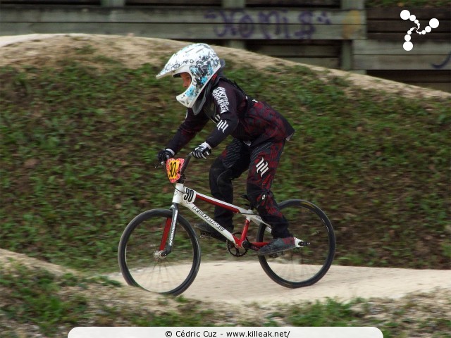 Coupe des Lacs 2012 de BMX, manche de Cran-Gevrier - le dim. 14 octobre 2012, 3e manche de la Coupe des Lacs, compétition franco-suisse de BMX Race. – « Coupe des Lacs 2012 de BMX, 3e manche à Cran-Gevrier » – 3e manche de la Coupe des Lacs 2012 sur la piste de bicross de Cran-Gevrier. – mots associés : bmx, coupe des lacs