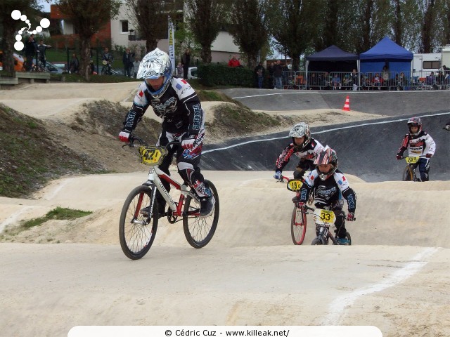 Coupe des Lacs 2012 de BMX, manche de Cran-Gevrier - le dim. 14 octobre 2012, 3e manche de la Coupe des Lacs, compétition franco-suisse de BMX Race. – « Coupe des Lacs 2012 de BMX, 3e manche à Cran-Gevrier » – 3e manche de la Coupe des Lacs 2012 sur la piste de bicross de Cran-Gevrier. – mots associés : bmx, coupe des lacs