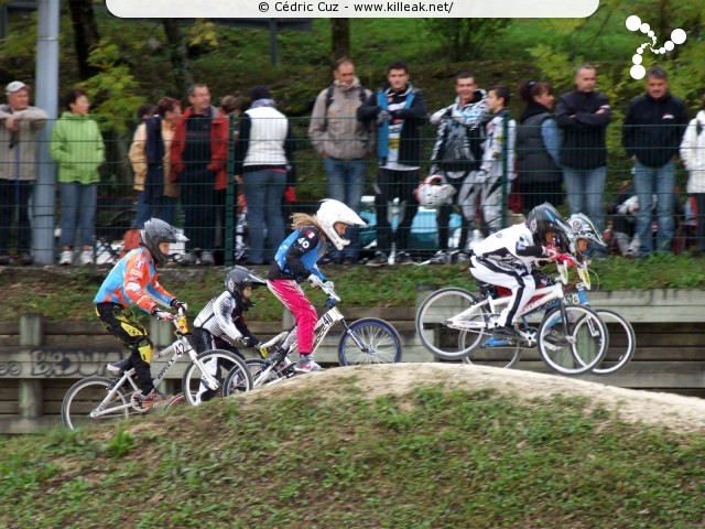 Coupe des Lacs 2012 de BMX, manche de Cran-Gevrier - le dim. 14 octobre 2012, 3e manche de la Coupe des Lacs, compétition franco-suisse de BMX Race. – « Coupe des Lacs 2012 de BMX, 3e manche à Cran-Gevrier » – 3e manche de la Coupe des Lacs 2012 sur la piste de bicross de Cran-Gevrier. – mots associés : bmx, coupe des lacs