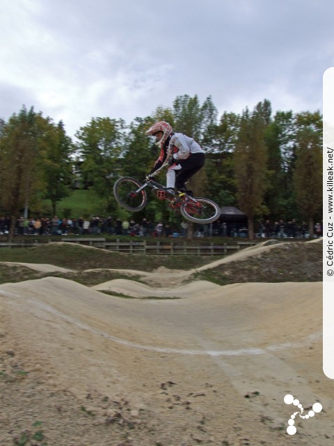 Coupe des Lacs 2012 de BMX, manche de Cran-Gevrier - le dim. 14 octobre 2012, 3e manche de la Coupe des Lacs, compétition franco-suisse de BMX Race. – « Coupe des Lacs 2012 de BMX, 3e manche à Cran-Gevrier » – 3e manche de la Coupe des Lacs 2012 sur la piste de bicross de Cran-Gevrier. – mots associés : bmx, coupe des lacs