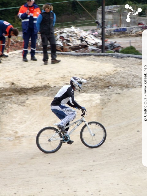 Coupe des Lacs 2012 de BMX, manche de Cran-Gevrier - le dim. 14 octobre 2012, 3e manche de la Coupe des Lacs, compétition franco-suisse de BMX Race. – « Coupe des Lacs 2012 de BMX, 3e manche à Cran-Gevrier » – 3e manche de la Coupe des Lacs 2012 sur la piste de bicross de Cran-Gevrier. – mots associés : bmx, coupe des lacs