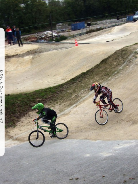 Coupe des Lacs 2012 de BMX, manche de Cran-Gevrier - le dim. 14 octobre 2012, 3e manche de la Coupe des Lacs, compétition franco-suisse de BMX Race. – « Coupe des Lacs 2012 de BMX, 3e manche à Cran-Gevrier » – 3e manche de la Coupe des Lacs 2012 sur la piste de bicross de Cran-Gevrier. – mots associés : bmx, coupe des lacs