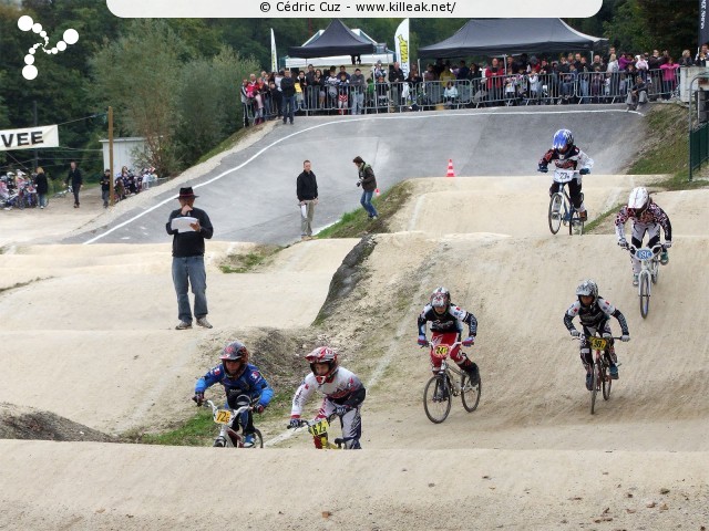 Coupe des Lacs 2012 de BMX, manche de Cran-Gevrier - le dim. 14 octobre 2012, 3e manche de la Coupe des Lacs, compétition franco-suisse de BMX Race. – « Coupe des Lacs 2012 de BMX, 3e manche à Cran-Gevrier » – 3e manche de la Coupe des Lacs 2012 sur la piste de bicross de Cran-Gevrier. – mots associés : bmx, coupe des lacs