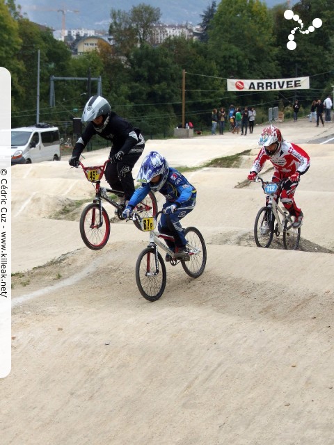 Coupe des Lacs 2012 de BMX, manche de Cran-Gevrier - le dim. 14 octobre 2012, 3e manche de la Coupe des Lacs, compétition franco-suisse de BMX Race. – « Coupe des Lacs 2012 de BMX, 3e manche à Cran-Gevrier » – 3e manche de la Coupe des Lacs 2012 sur la piste de bicross de Cran-Gevrier. – mots associés : bmx, coupe des lacs
