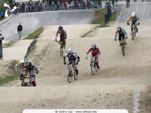Coupe des Lacs 2012 de BMX, manche de Cran-Gevrier - le dim. 14 octobre 2012, 3e manche de la Coupe des Lacs, compétition franco-suisse de BMX Race. – « Coupe des Lacs 2012 de BMX, 3e manche à Cran-Gevrier » – 3e manche de la Coupe des Lacs 2012 sur la piste de bicross de Cran-Gevrier. – mots associés : bmx, coupe des lacs