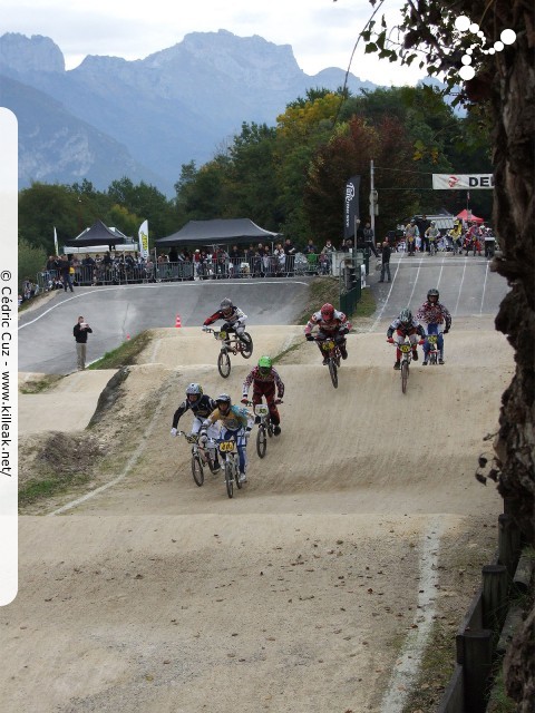 Coupe des Lacs 2012 de BMX, manche de Cran-Gevrier - le dim. 14 octobre 2012, 3e manche de la Coupe des Lacs, compétition franco-suisse de BMX Race. – « Coupe des Lacs 2012 de BMX, 3e manche à Cran-Gevrier » – 3e manche de la Coupe des Lacs 2012 sur la piste de bicross de Cran-Gevrier. – mots associés : bmx, coupe des lacs